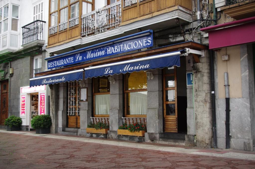 Pension "La Marina" Castro Urdiales Rum bild