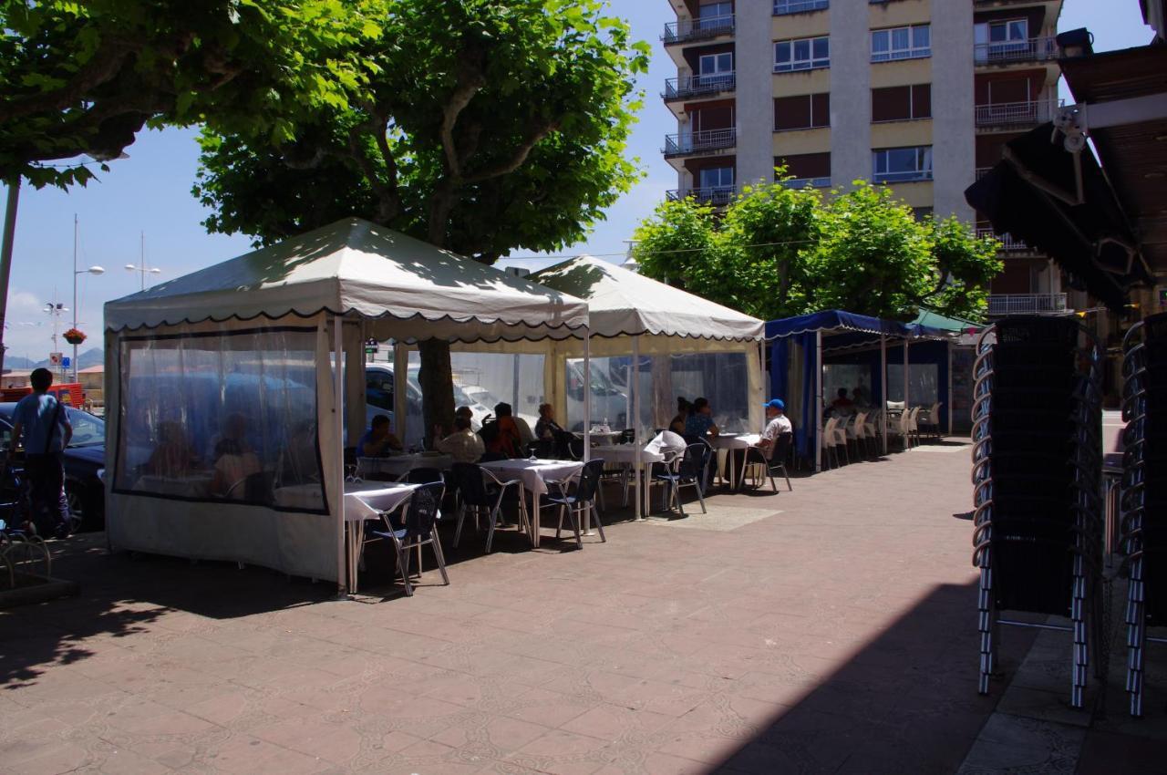Pension "La Marina" Castro Urdiales Exteriör bild