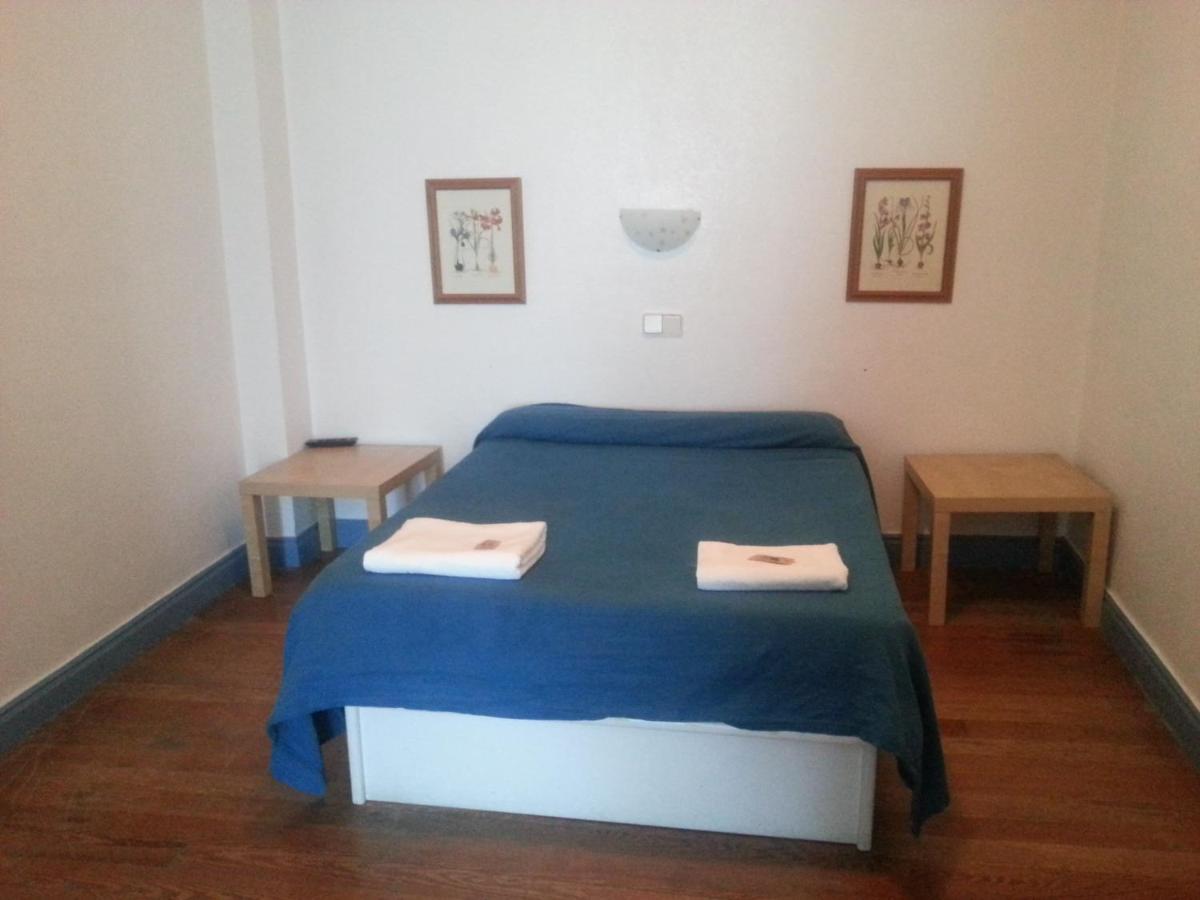 Pension "La Marina" Castro Urdiales Exteriör bild